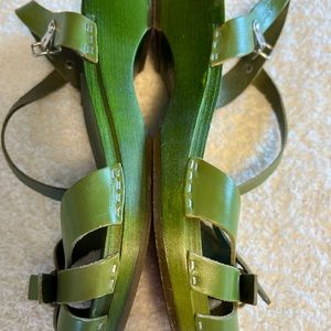 Swedish Haasbeen green clog sandals